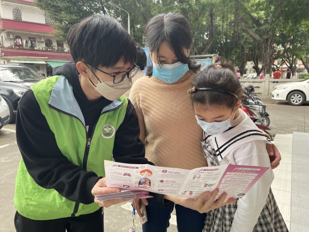 三鄉(xiāng)鎮(zhèn)開展“普及禁毒知識，共享健康人生”宣傳活動圖片2.JPG