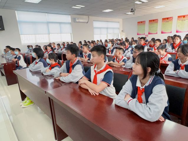 三鄉(xiāng)鎮(zhèn)開展“上好開學第一課，師生共筑‘防毒墻’”活動圖片1.JPG